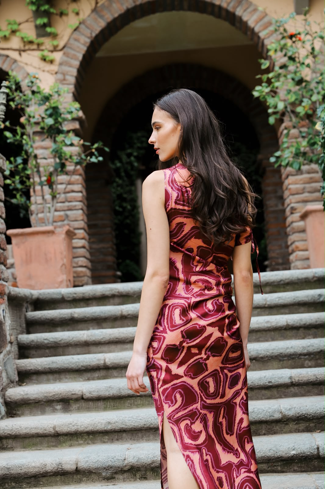 Vestido Moira Abstract Rose