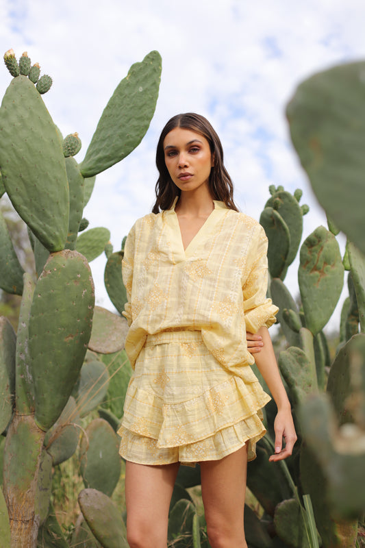 Short Isabel Amarillo