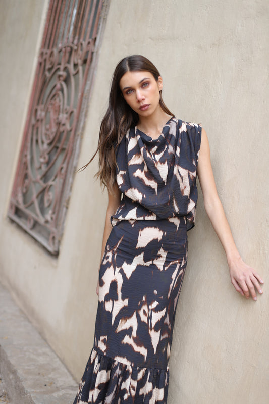 Blusa Mia Black Flowers