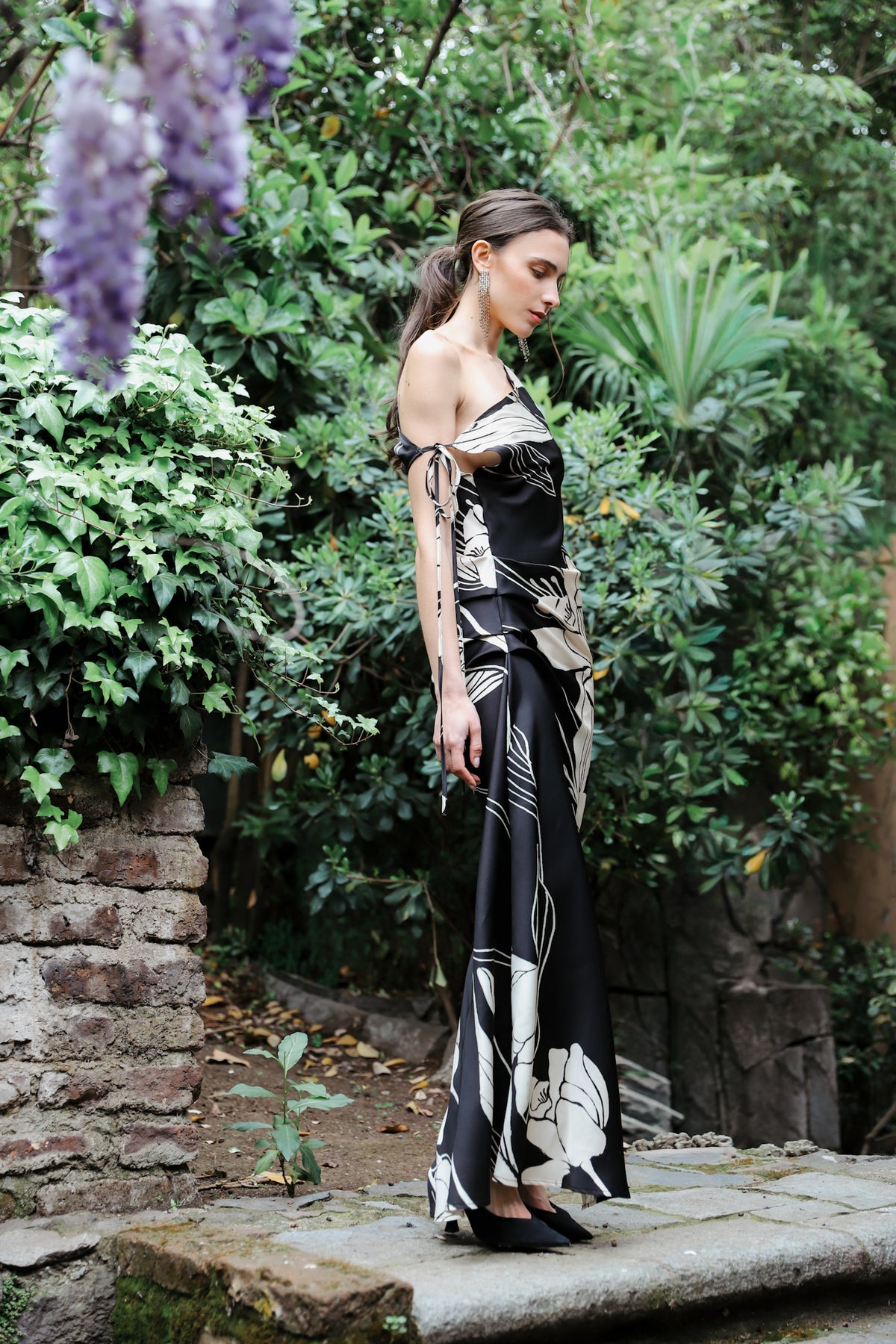 Vestido Moira Black Flowers