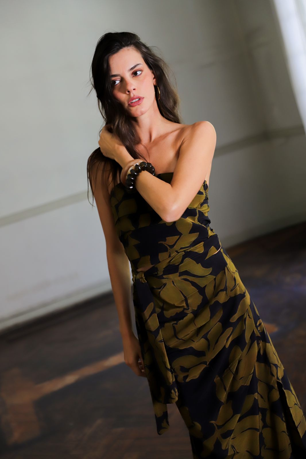 Pollera Triana Brown Flowers