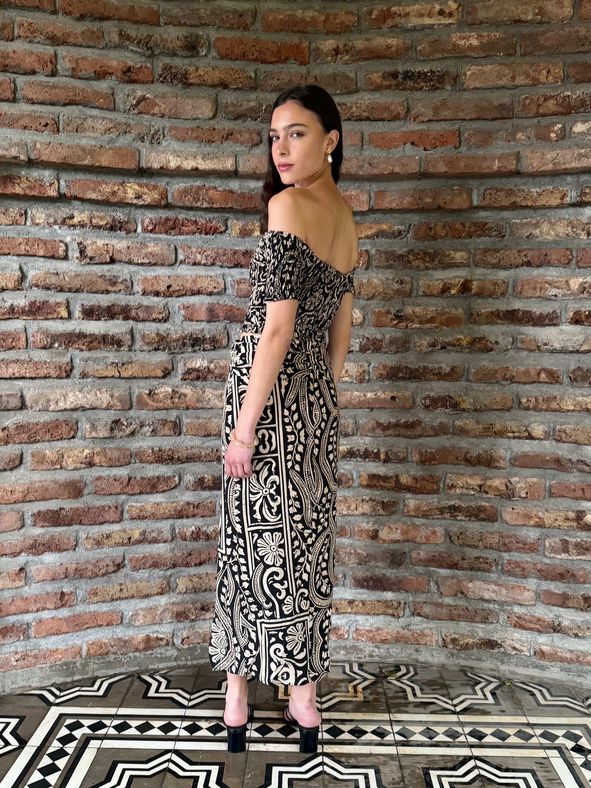 Blusa Cecilia Black Paisley