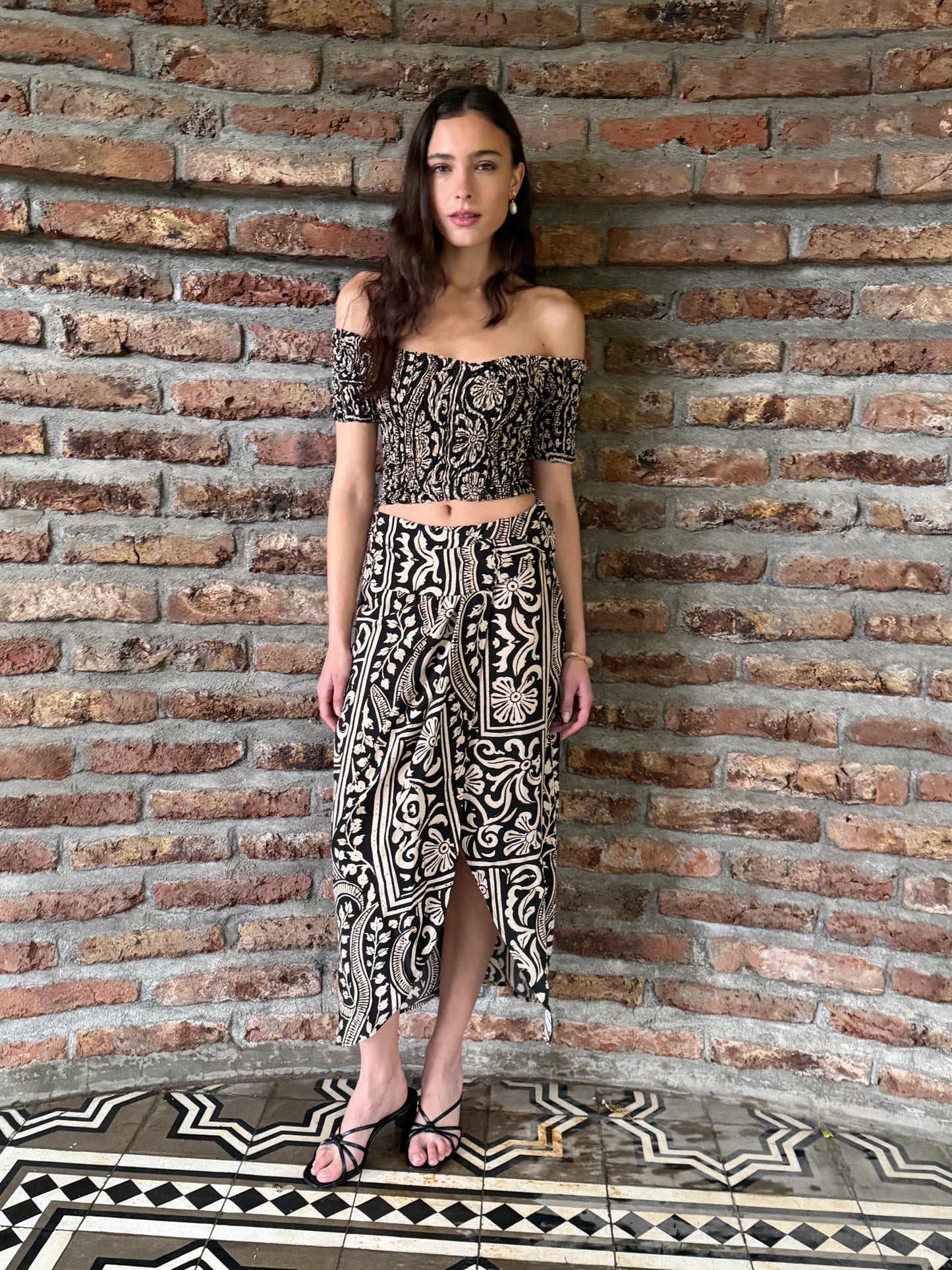 Blusa Cecilia Black Paisley