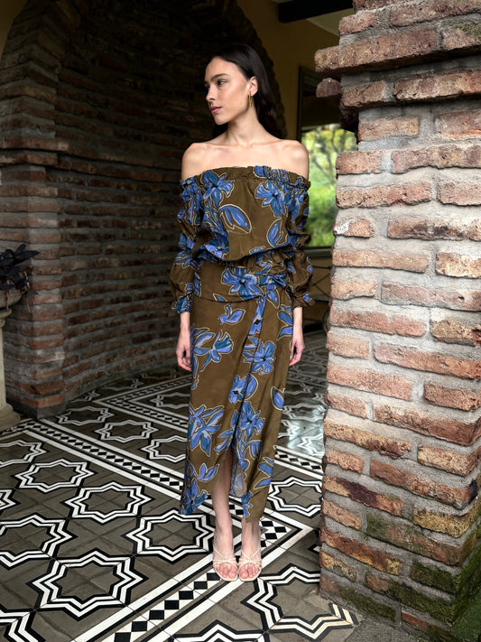 Pollera Cecilia Blue Flowers