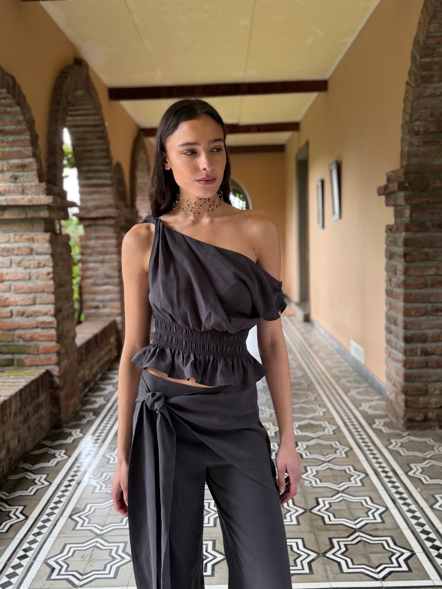 Pre-Venta Blusa Lorenza Grafito  (Entrega 4/11)