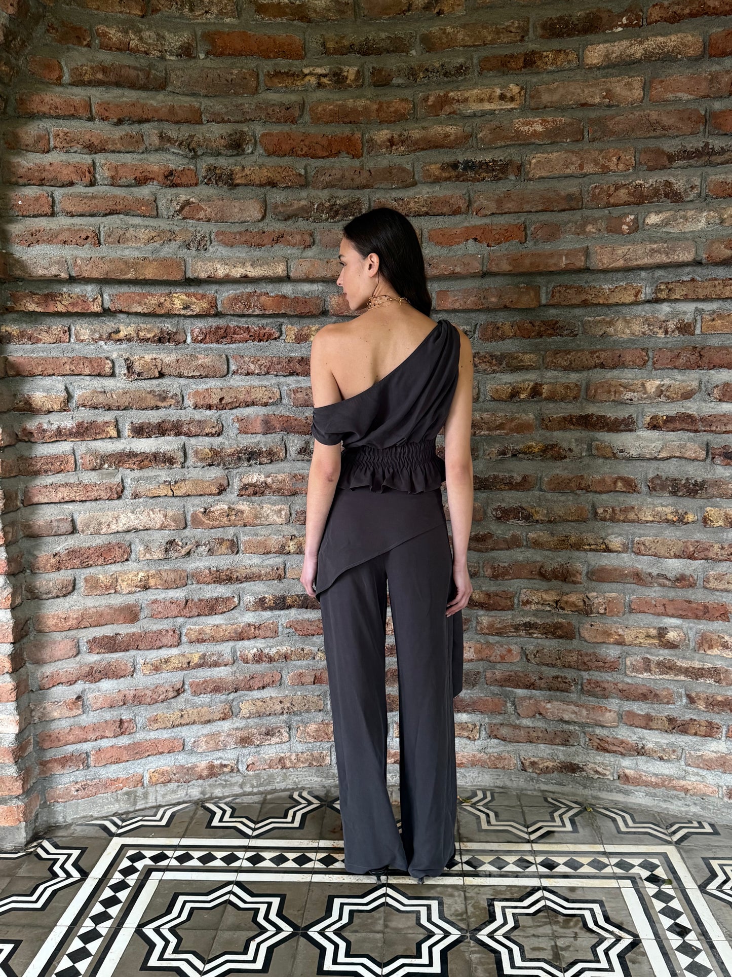 Pre-Venta Blusa Lorenza Grafito  (Entrega 4/11)