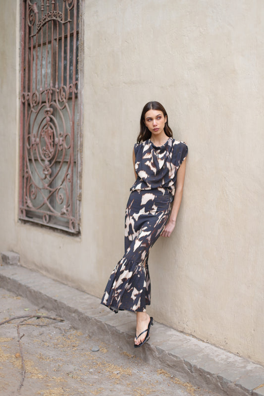 Pollera Tania Black Flowers